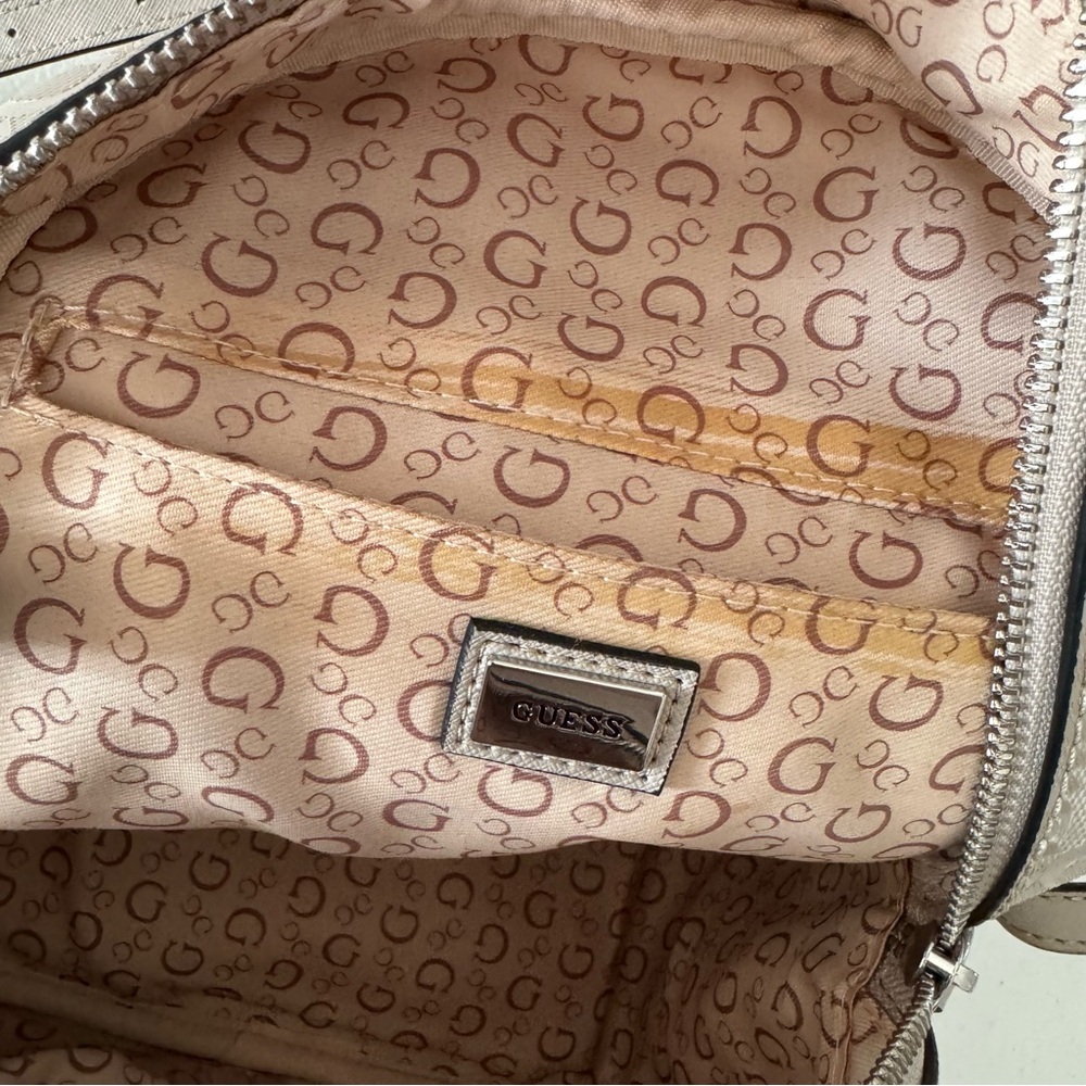 GUESS Bow Backpack - Picture 10 of 10
